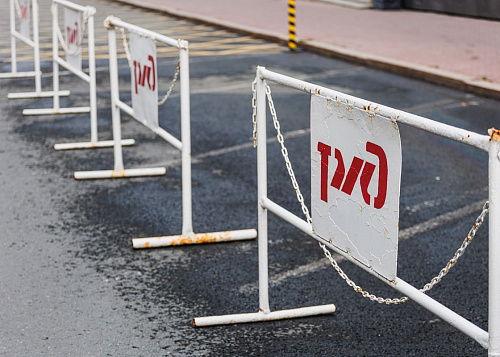 В Челябинске на четыре часа ограничат движение через железнодорожный переезд