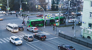 Автобус наехал на пешехода на проспекте Ленина в Челябинске
